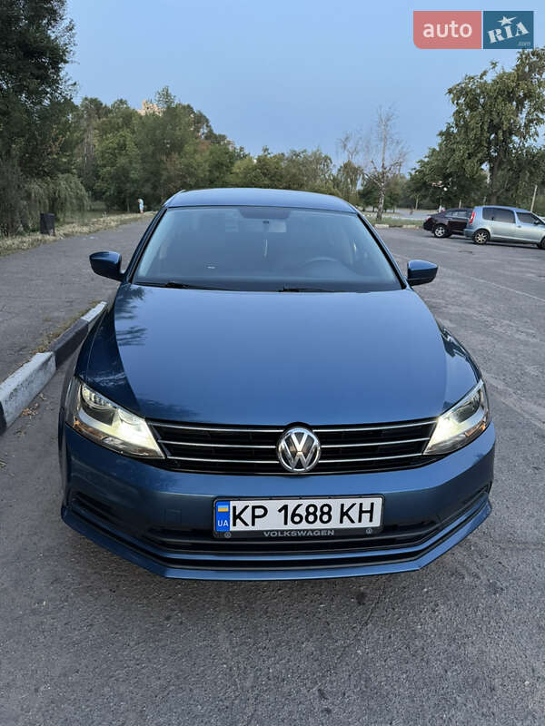 Седан Volkswagen Jetta 2015 в Запорожье