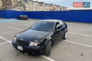 Седан Volkswagen Jetta 2003 в Калуші