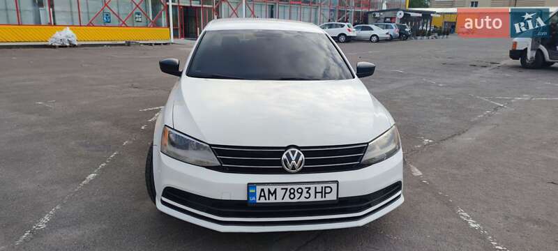 Седан Volkswagen Jetta 2015 в Житомирі