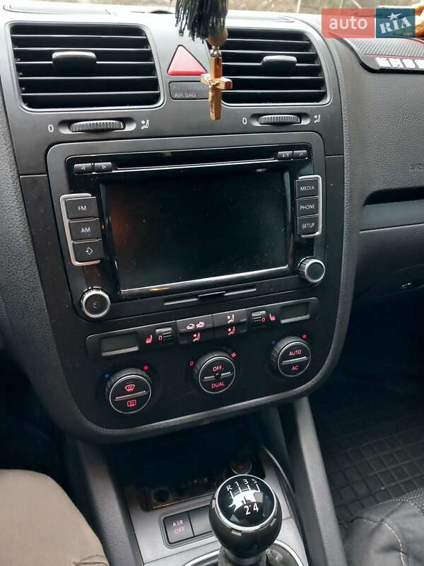 Седан Volkswagen Jetta 2008 в Ладыжине