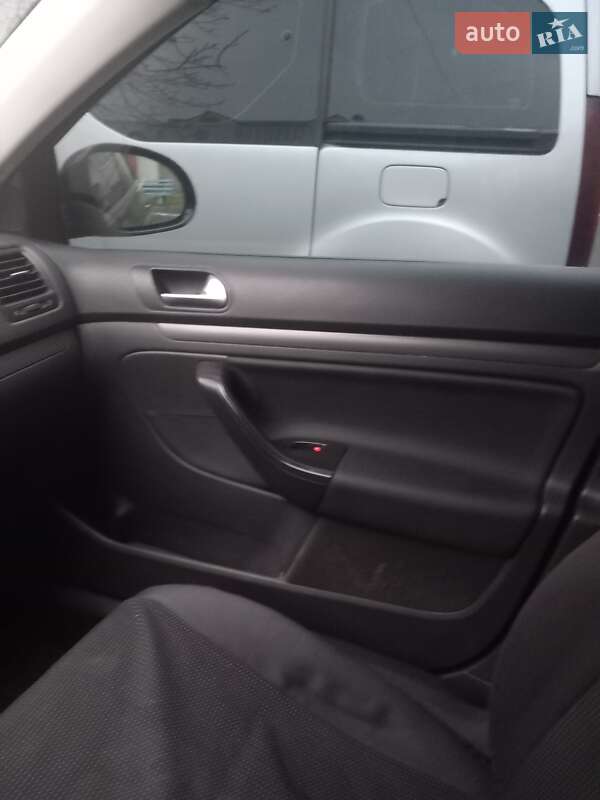 Седан Volkswagen Jetta 2008 в Ладыжине