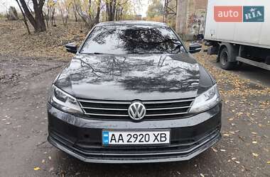 Седан Volkswagen Jetta 2015 в Києві