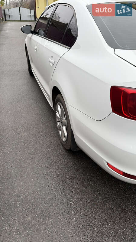 Седан Volkswagen Jetta 2014 в Умані фото 11 Седан Volkswagen Jetta 2014 в Умані