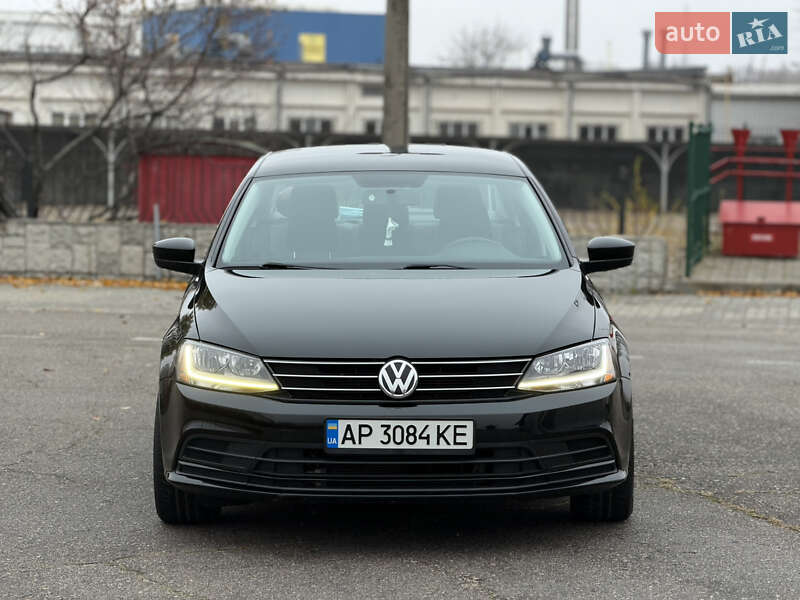 Седан Volkswagen Jetta 2016 в Запорожье