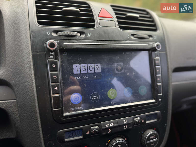 Седан Volkswagen Jetta 2008 в Києві