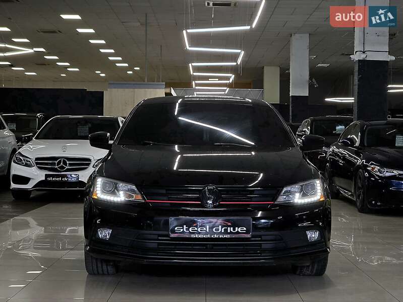 Седан Volkswagen Jetta 2015 в Николаеве