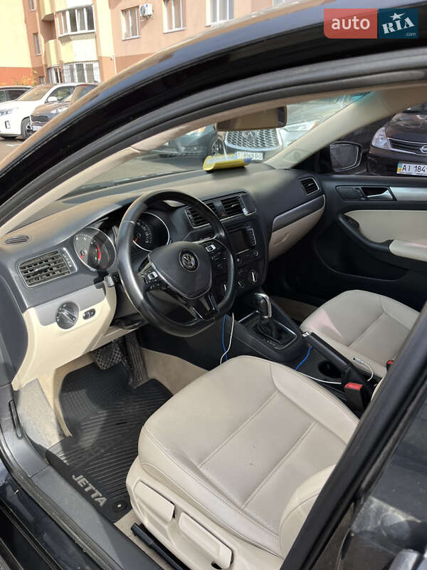 Седан Volkswagen Jetta 2014 в Києві