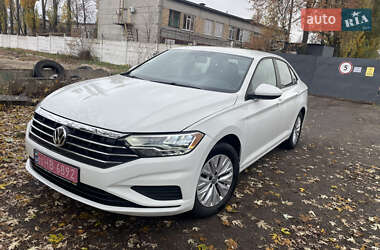 Седан Volkswagen Jetta 2018 в Киеве