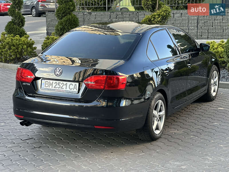 Седан Volkswagen Jetta 2014 в Киеве