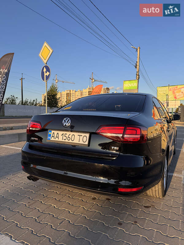 Седан Volkswagen Jetta 2016 в Києві фото 5 Седан Volkswagen Jetta 2016 в Києві