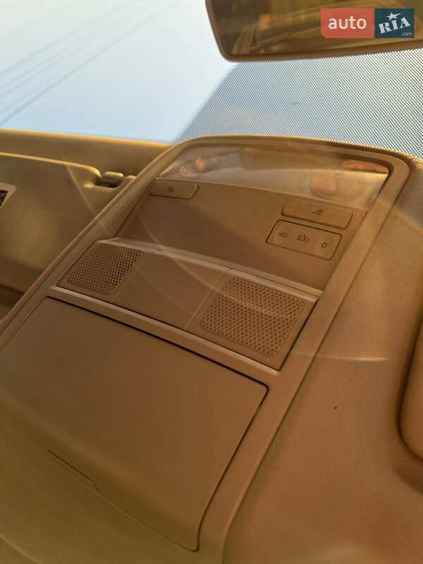 Седан Volkswagen Jetta 2016 в Києві фото 35 Седан Volkswagen Jetta 2016 в Києві