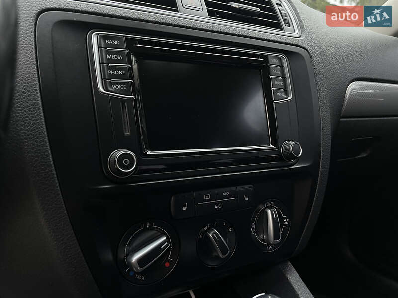 Седан Volkswagen Jetta 2016 в Дубно фото 5 Седан Volkswagen Jetta 2016 в Дубно