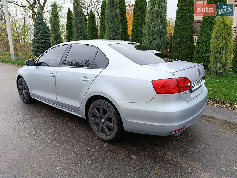 Седан Volkswagen Jetta 2011 в Одессе