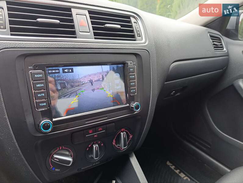 Седан Volkswagen Jetta 2011 в Одессе