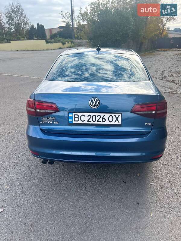Седан Volkswagen Jetta 2016 в Львові