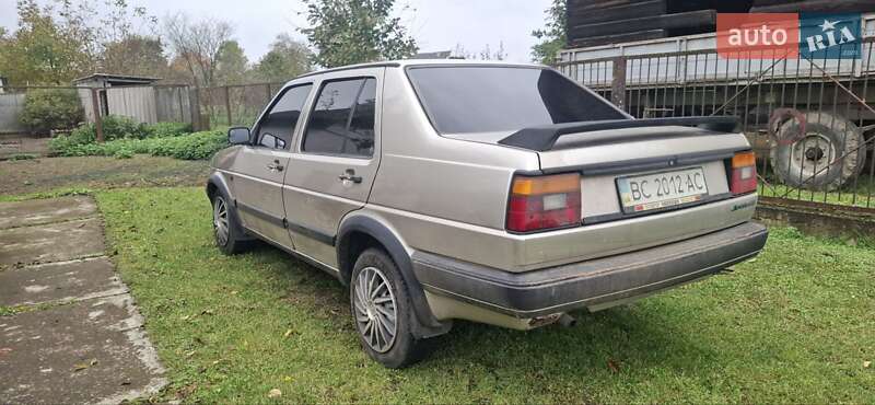 Седан Volkswagen Jetta 1988 в Стрые