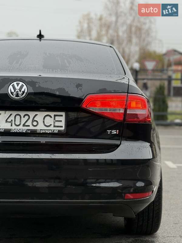 Седан Volkswagen Jetta 2014 в Києві