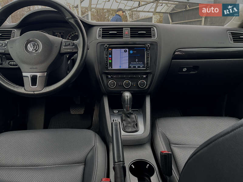 Седан Volkswagen Jetta 2014 в Киеве фото 15 Седан Volkswagen Jetta 2014 в Киеве