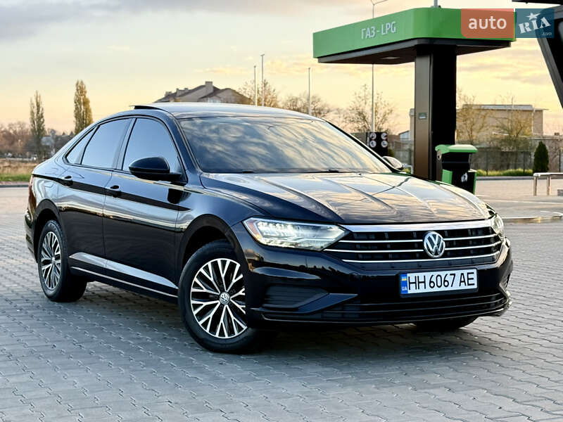 Седан Volkswagen Jetta 2018 в Одессе фото Седан Volkswagen Jetta 2018 в Одессе