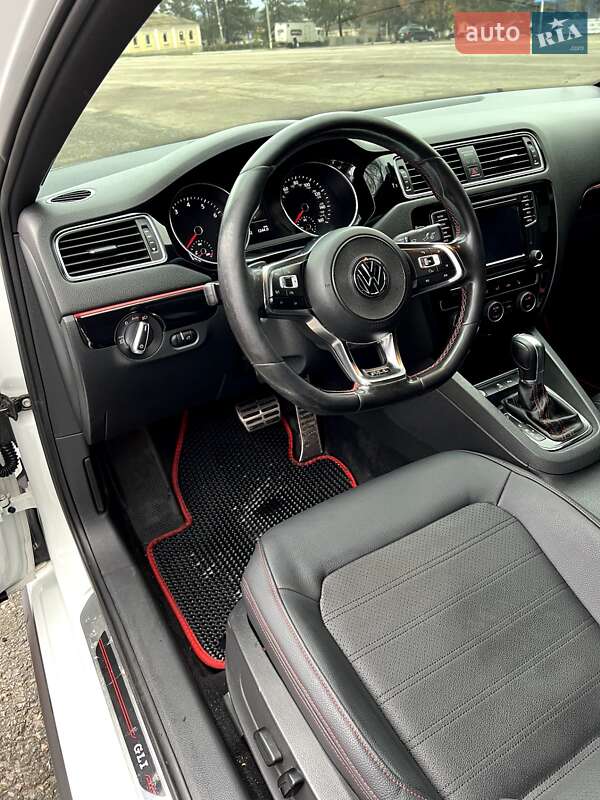 Седан Volkswagen Jetta 2017 в Валках