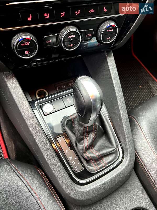 Седан Volkswagen Jetta 2017 в Валках