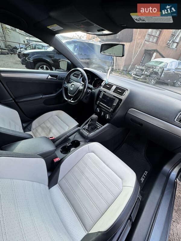 Седан Volkswagen Jetta 2016 в Одессе фото 8 Седан Volkswagen Jetta 2016 в Одессе