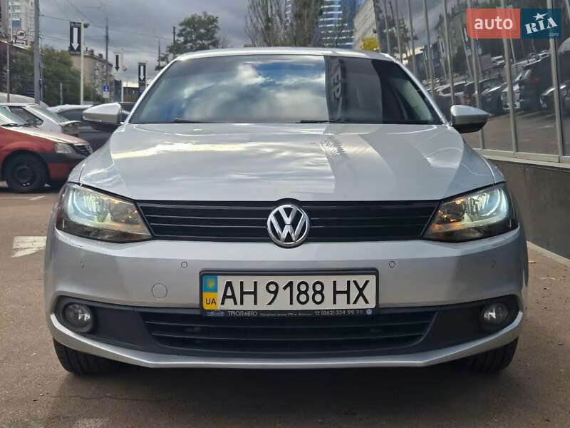 Седан Volkswagen Jetta 2012 в Киеве фото 2 Седан Volkswagen Jetta 2012 в Киеве
