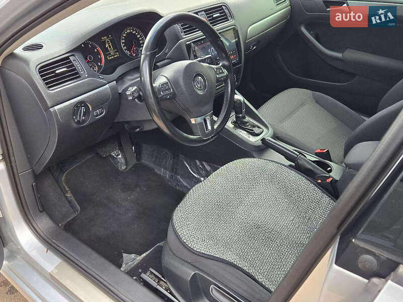 Седан Volkswagen Jetta 2012 в Киеве фото 12 Седан Volkswagen Jetta 2012 в Киеве