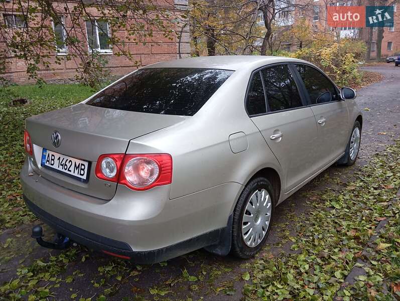 Седан Volkswagen Jetta 2008 в Виннице