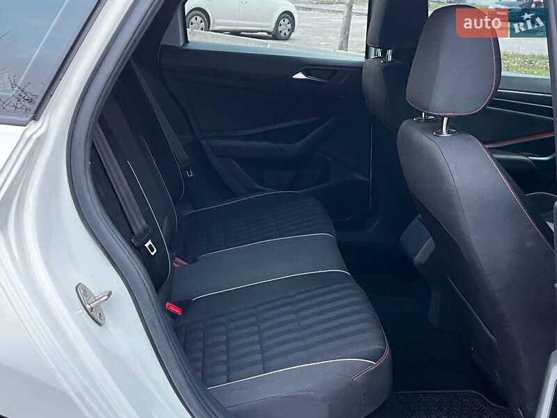 Седан Volkswagen Jetta 2019 в Днепре фото 13 Седан Volkswagen Jetta 2019 в Днепре