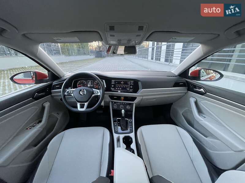 Седан Volkswagen Jetta 2019 в Ровно фото 33 Седан Volkswagen Jetta 2019 в Ровно