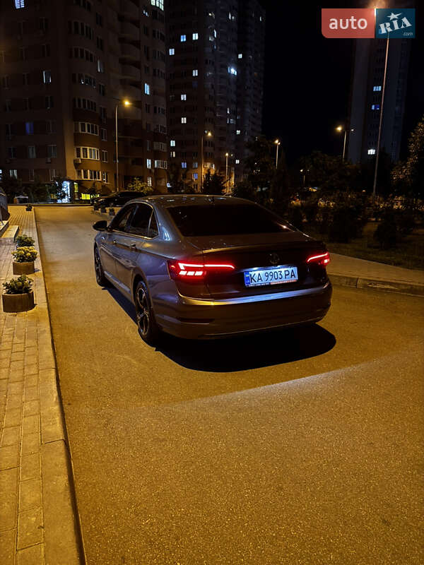 Седан Volkswagen Jetta 2019 в Києві