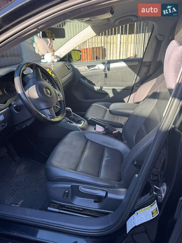 Седан Volkswagen Jetta 2013 в Рава-Руській фото 10 Седан Volkswagen Jetta 2013 в Рава-Руській