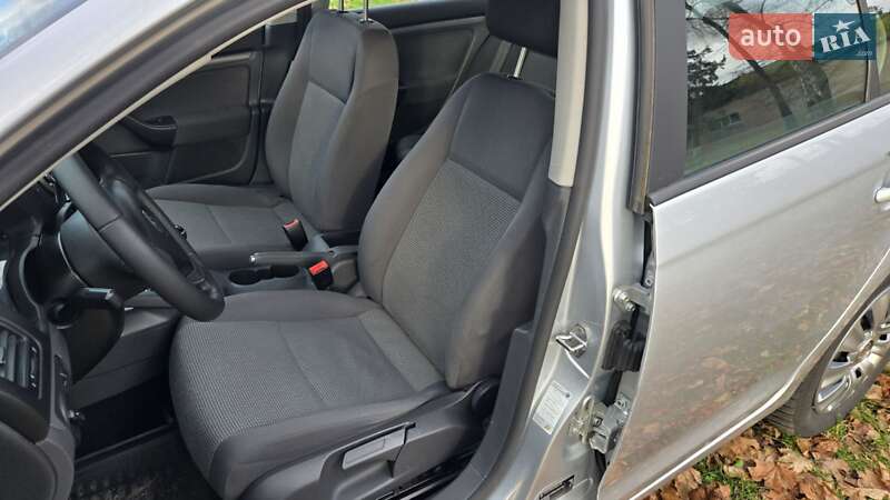 Седан Volkswagen Jetta 2008 в Калиновке фото 13 Седан Volkswagen Jetta 2008 в Калиновке