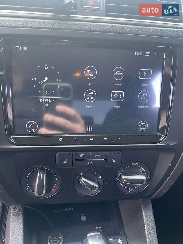 Седан Volkswagen Jetta 2015 в Львове фото 20 Седан Volkswagen Jetta 2015 в Львове