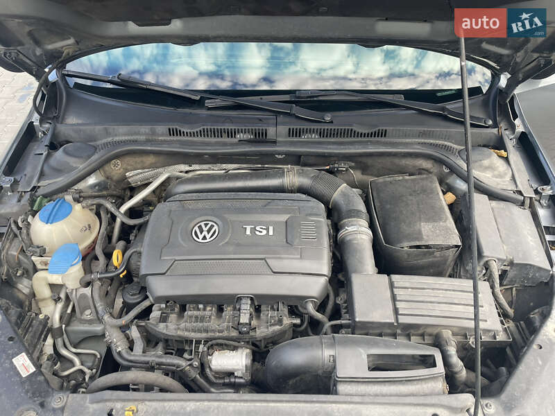 Седан Volkswagen Jetta 2015 в Львове фото 27 Седан Volkswagen Jetta 2015 в Львове