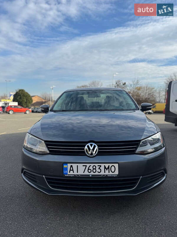 Седан Volkswagen Jetta 2014 в Киеве