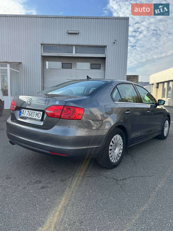 Седан Volkswagen Jetta 2014 в Киеве