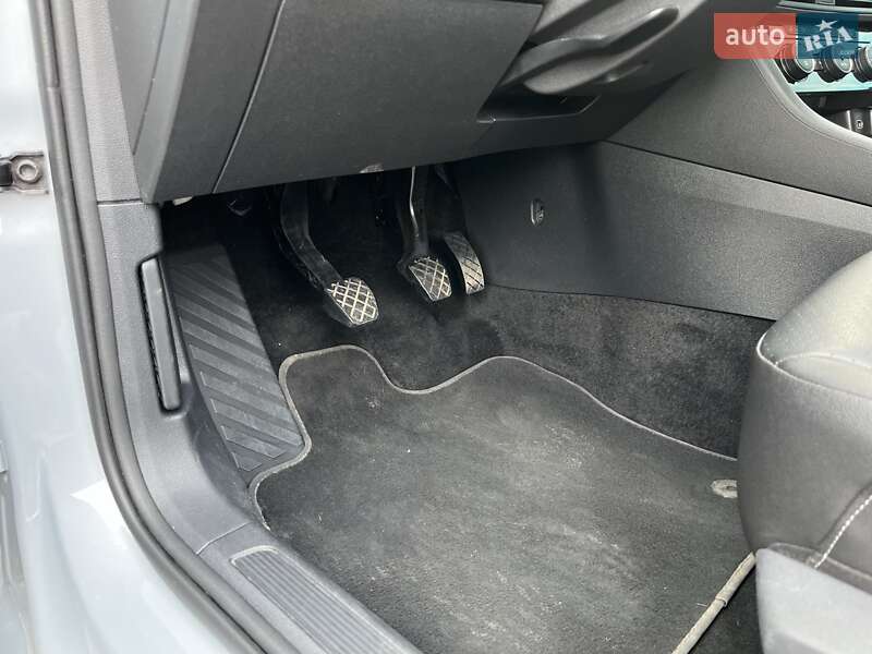 Седан Volkswagen Jetta 2018 в Ромнах фото 16 Седан Volkswagen Jetta 2018 в Ромнах