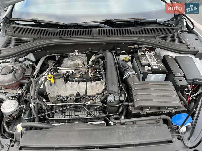 Седан Volkswagen Jetta 2018 в Ромнах фото 28 Седан Volkswagen Jetta 2018 в Ромнах