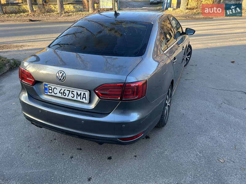 Седан Volkswagen Jetta 2013 в Львове фото 6 Седан Volkswagen Jetta 2013 в Львове