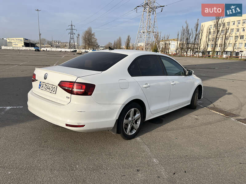 Седан Volkswagen Jetta 2015 в Киеве фото 5 Седан Volkswagen Jetta 2015 в Киеве