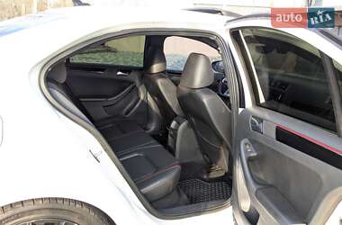 Седан Volkswagen Jetta 2017 в Харькове