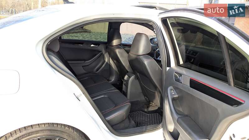 Седан Volkswagen Jetta 2017 в Харкові фото 30 Седан Volkswagen Jetta 2017 в Харкові