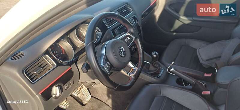 Седан Volkswagen Jetta 2017 в Запоріжжі фото 8 Седан Volkswagen Jetta 2017 в Запоріжжі