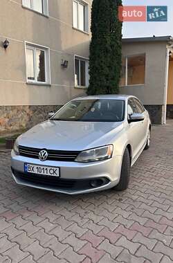 Седан Volkswagen Jetta 2013 в Дунаївцях