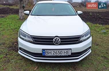 Седан Volkswagen Jetta 2016 в Дніпрі