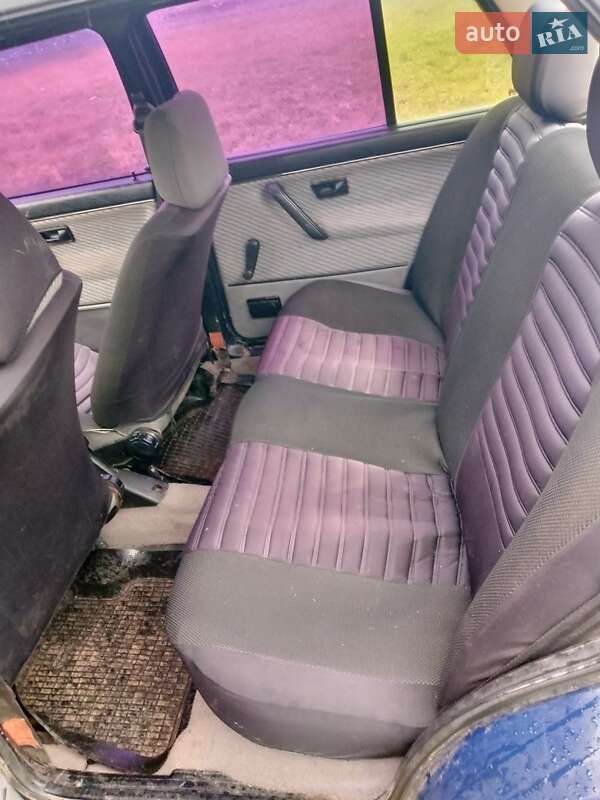 Седан Volkswagen Jetta 1991 в Золочеві