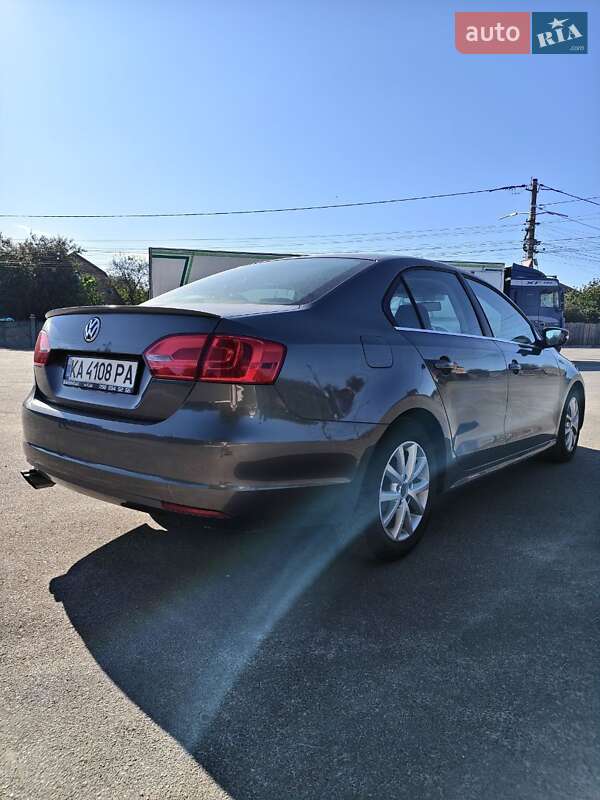 Седан Volkswagen Jetta 2012 в Киеве фото 6 Седан Volkswagen Jetta 2012 в Киеве