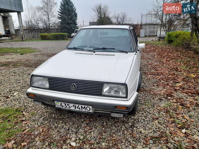 Седан Volkswagen Jetta 1987 в Чернівцях